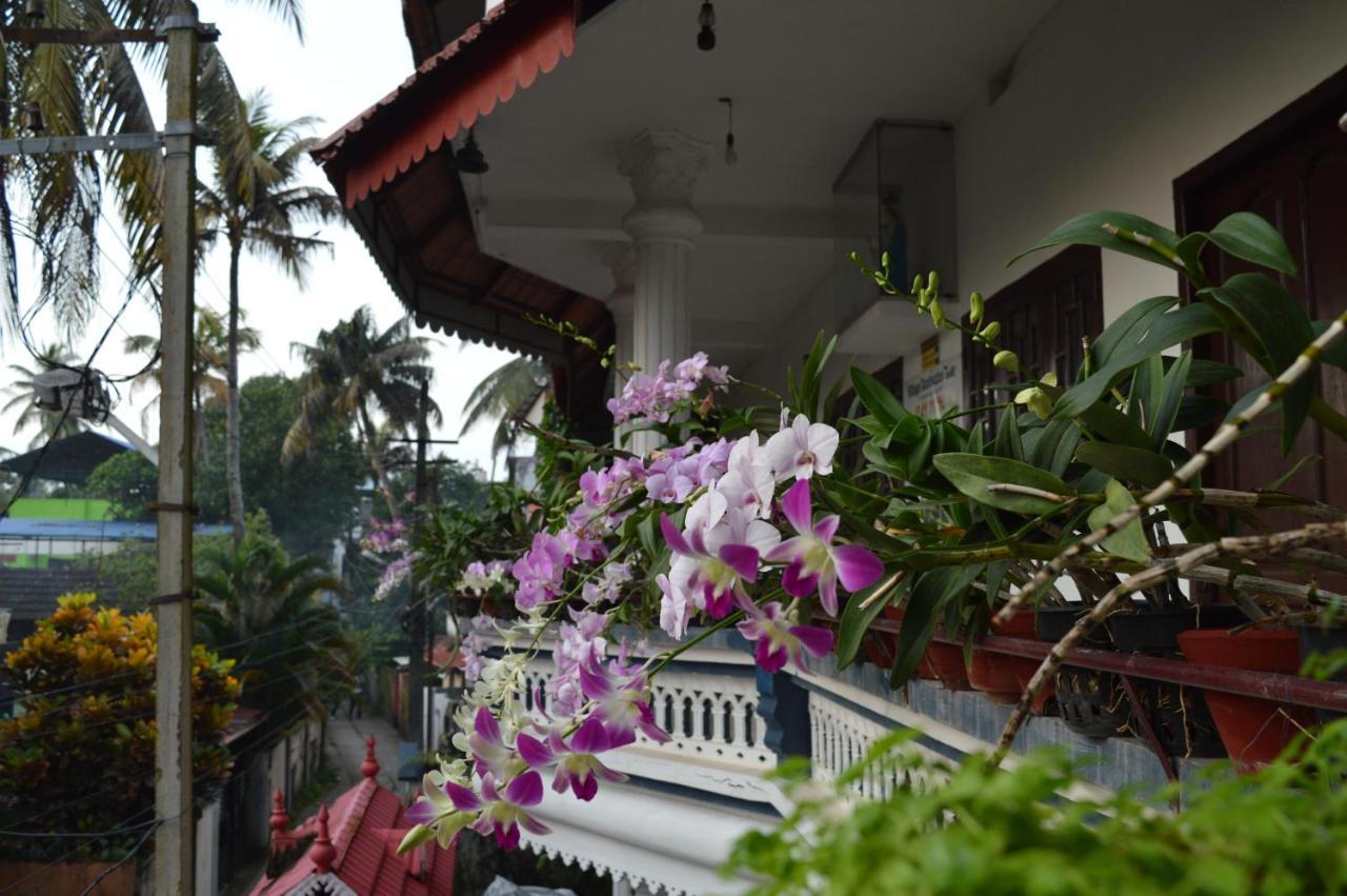 Dream Catcher Home Stay Kochi Esterno foto