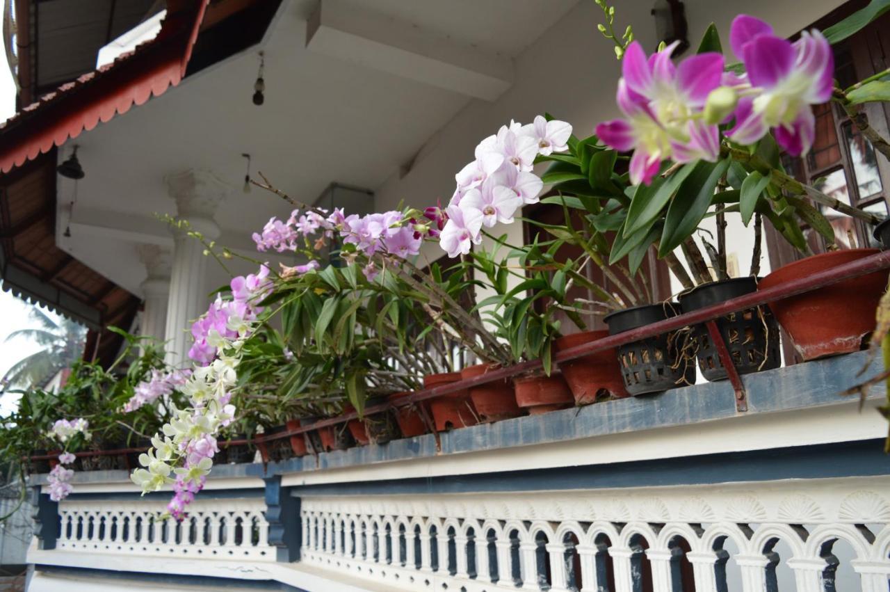 Dream Catcher Home Stay Kochi Esterno foto