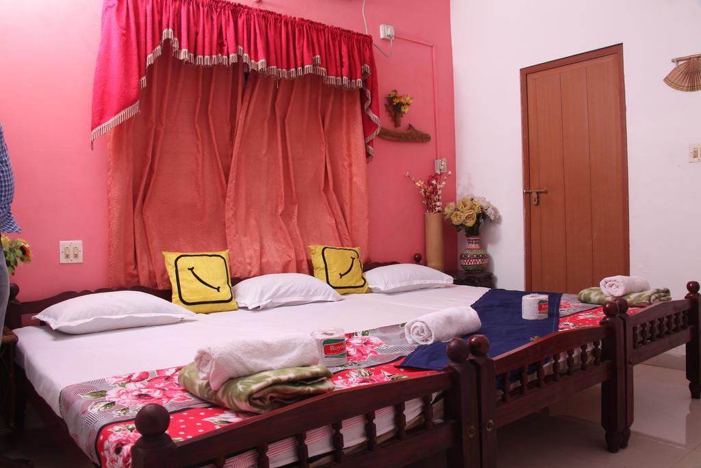 Dream Catcher Home Stay Kochi Esterno foto