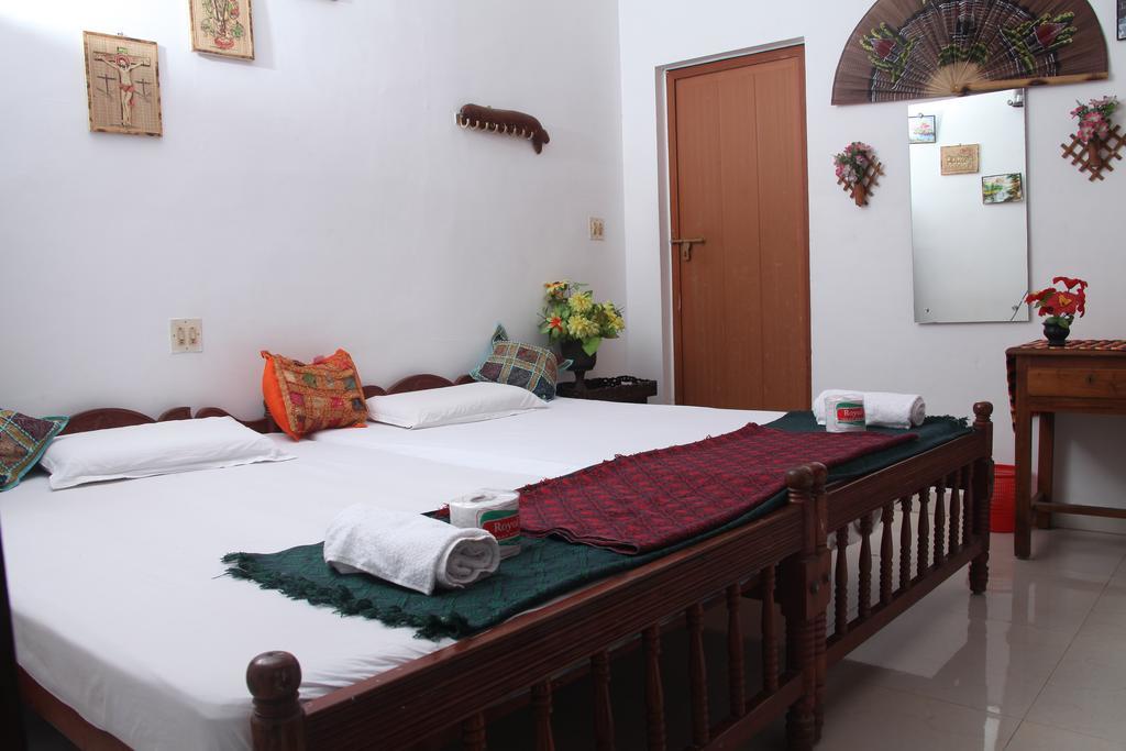 Dream Catcher Home Stay Kochi Esterno foto