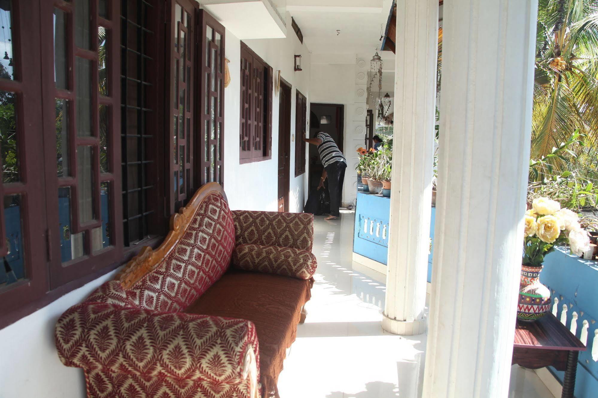 Dream Catcher Home Stay Kochi Esterno foto