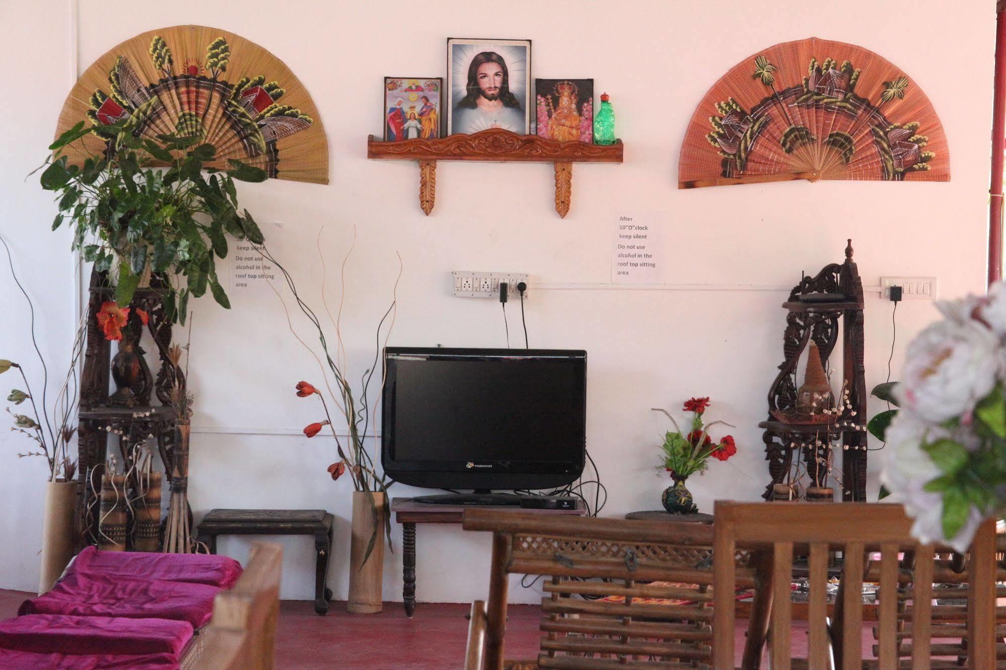 Dream Catcher Home Stay Kochi Esterno foto