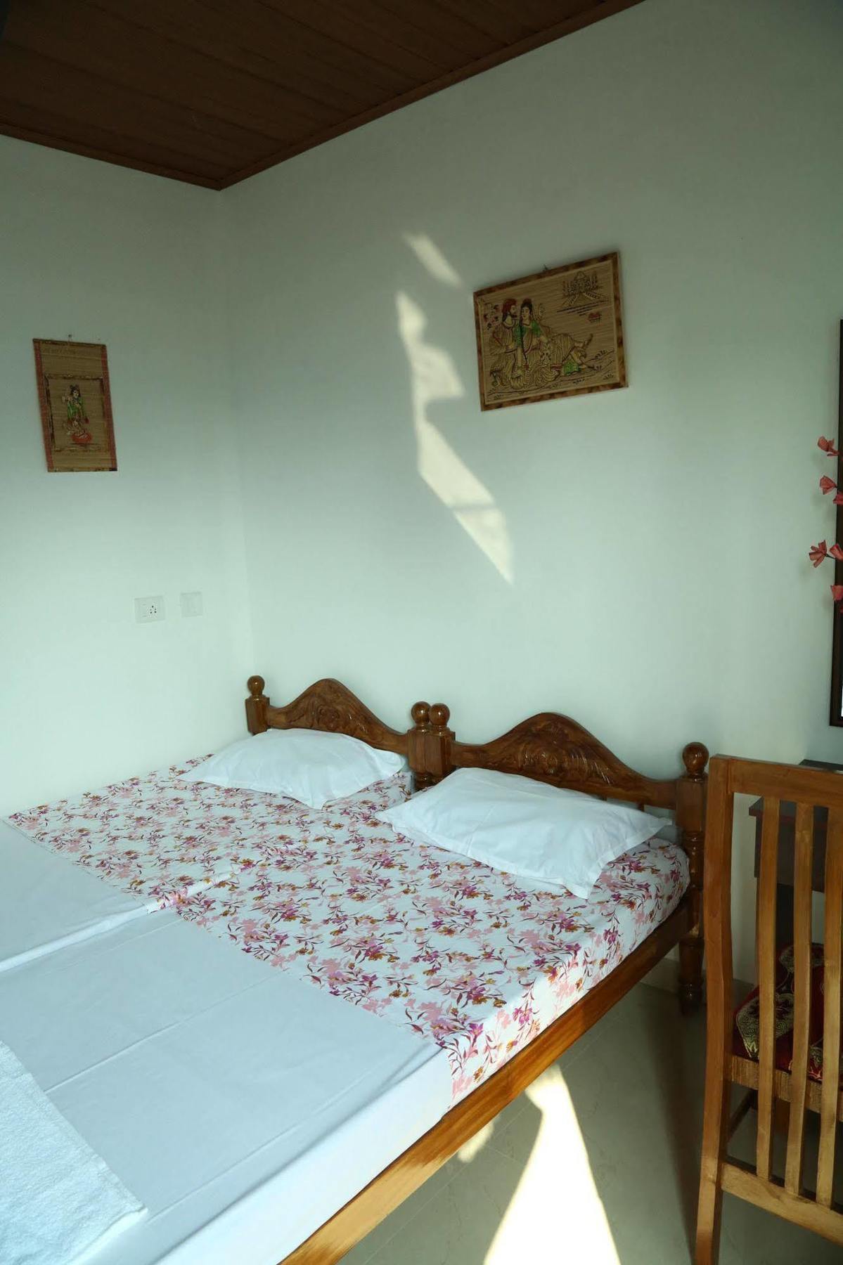 Dream Catcher Home Stay Kochi Esterno foto