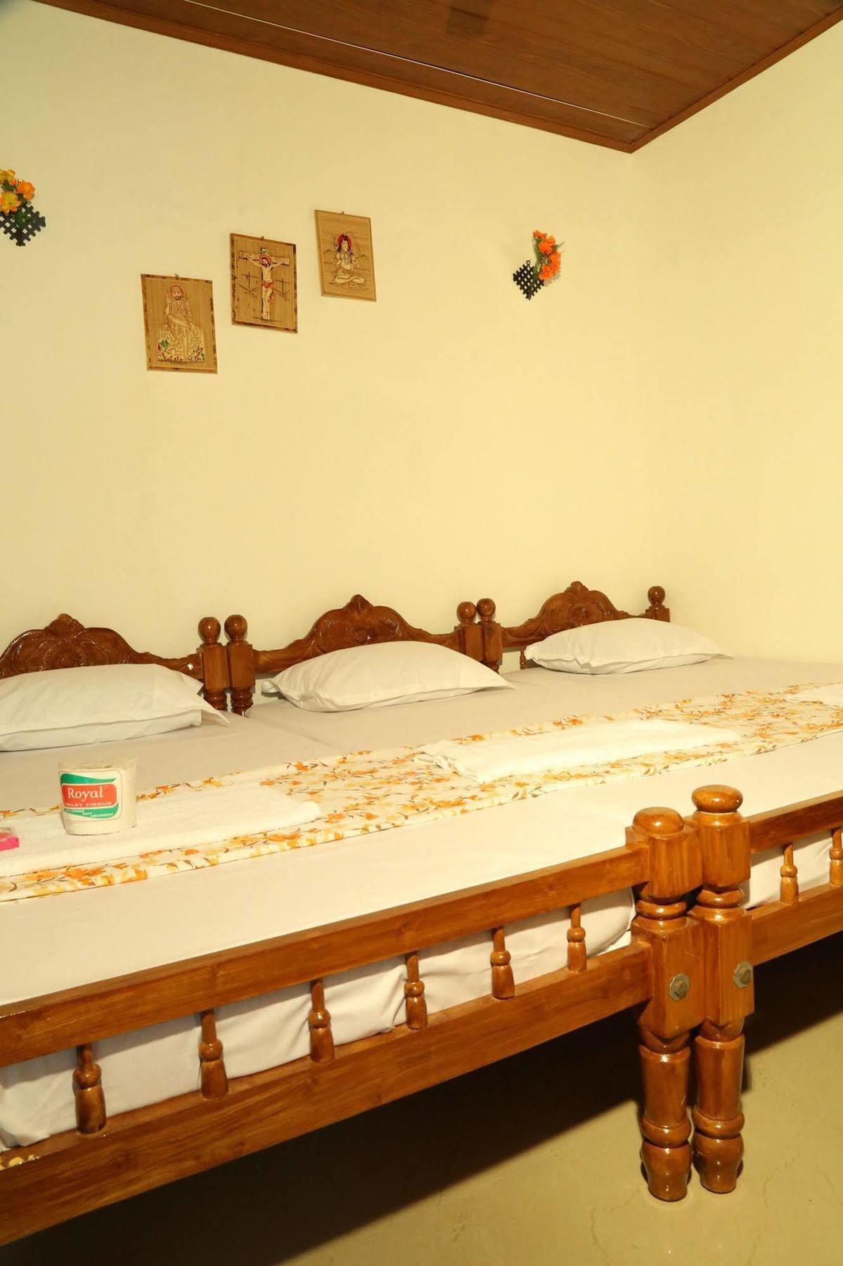 Dream Catcher Home Stay Kochi Esterno foto