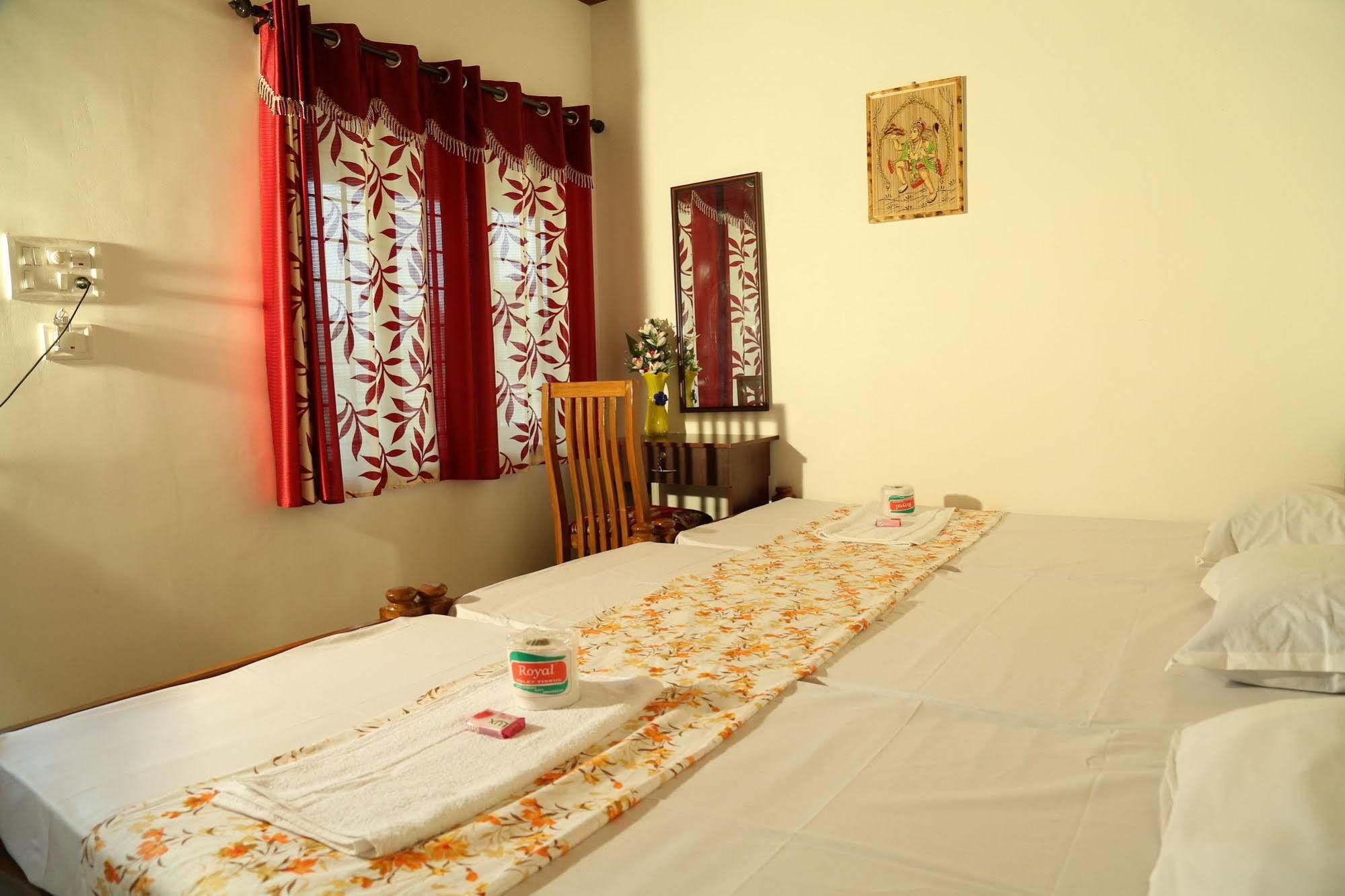Dream Catcher Home Stay Kochi Esterno foto
