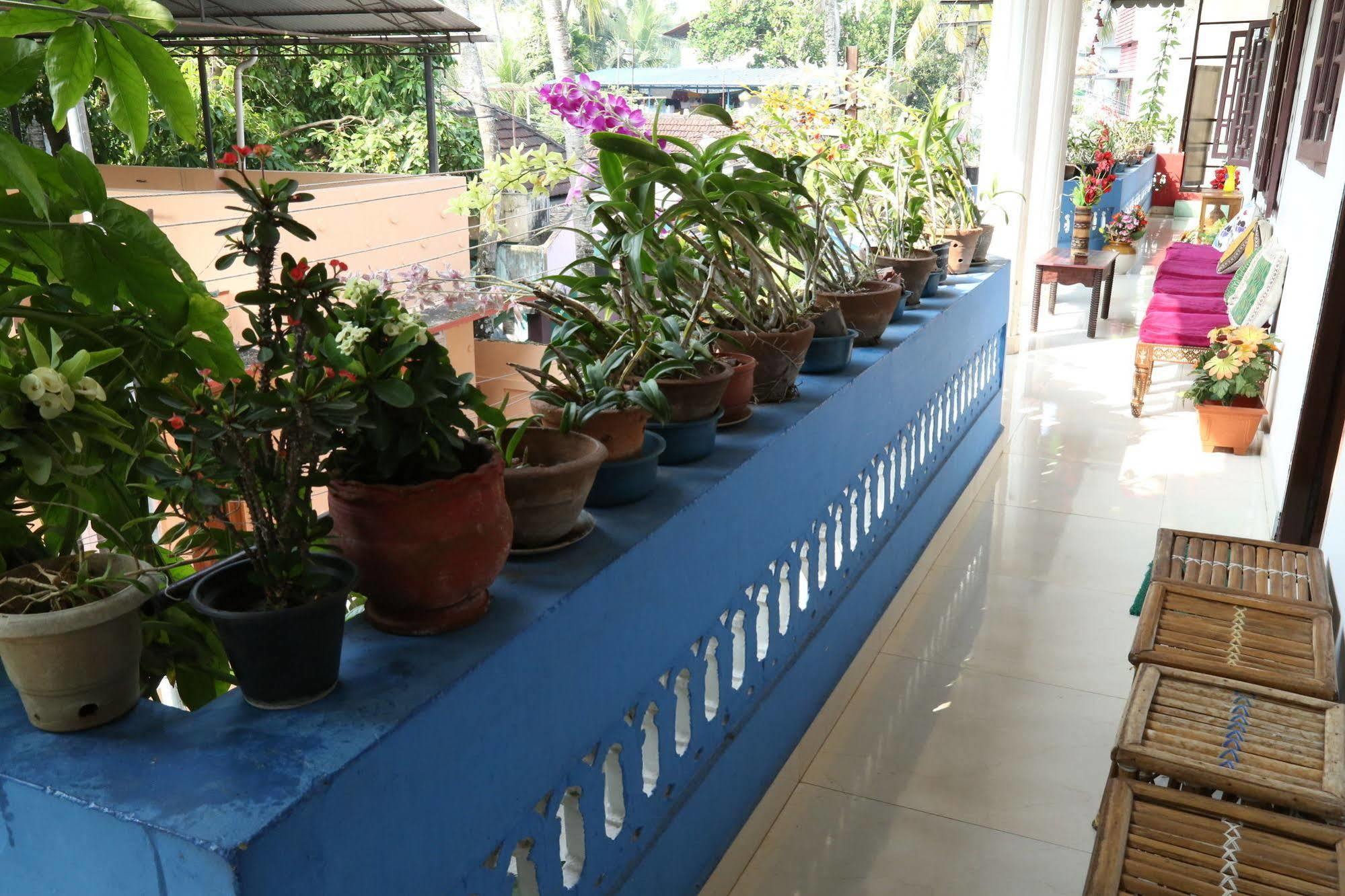 Dream Catcher Home Stay Kochi Esterno foto