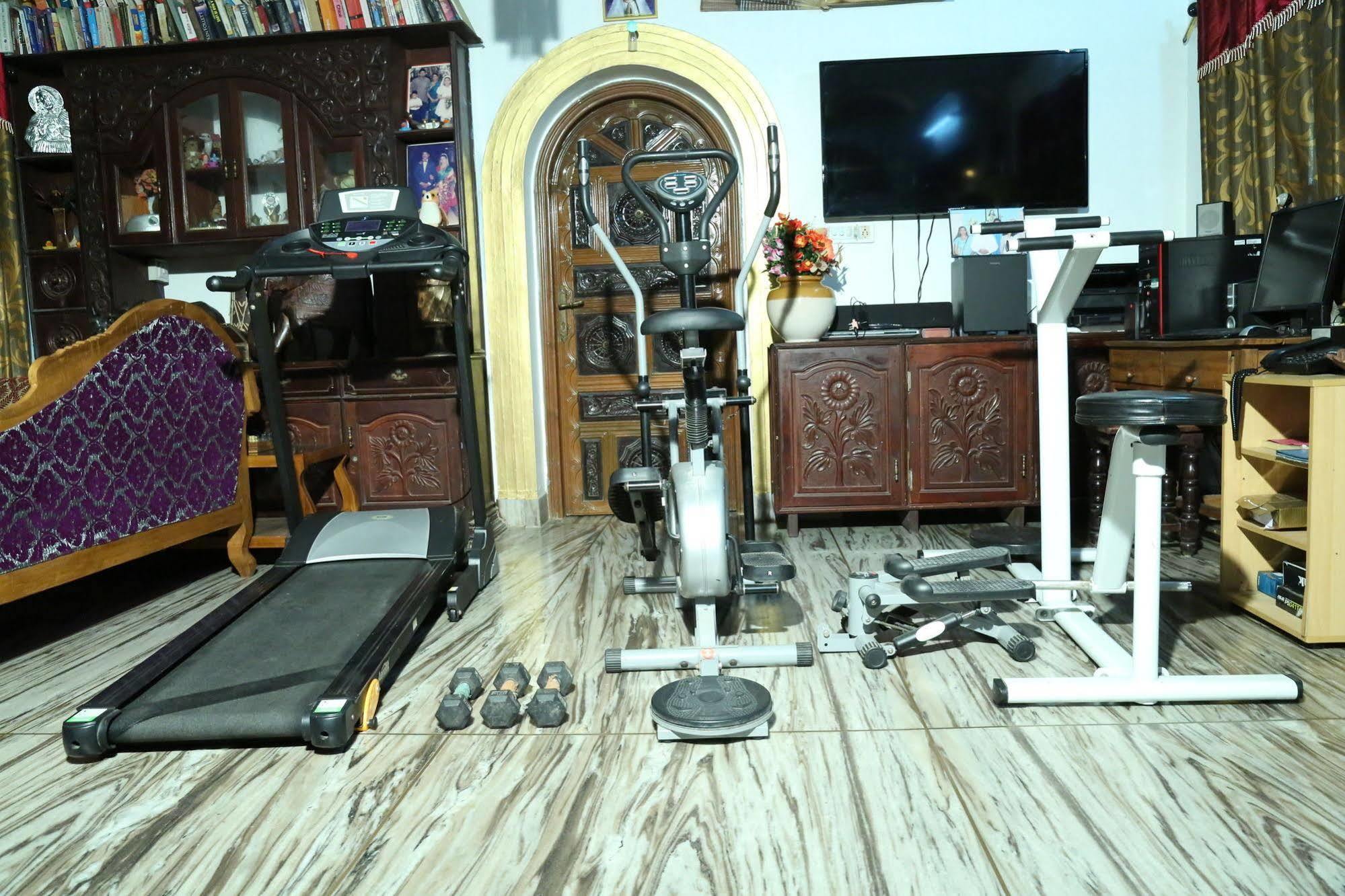 Dream Catcher Home Stay Kochi Esterno foto