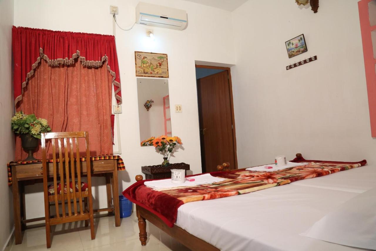Dream Catcher Home Stay Kochi Esterno foto